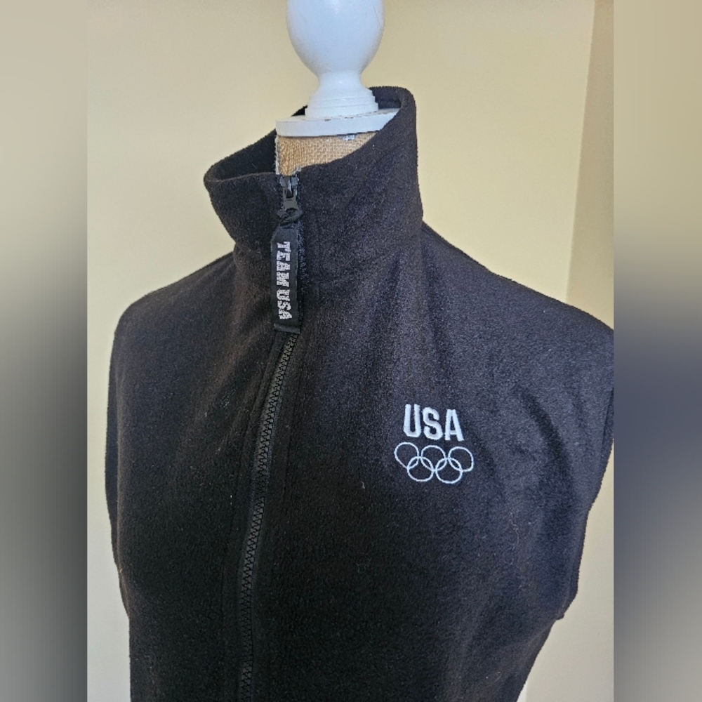 Team USA Olympic Embroidered Fleece Vest Black